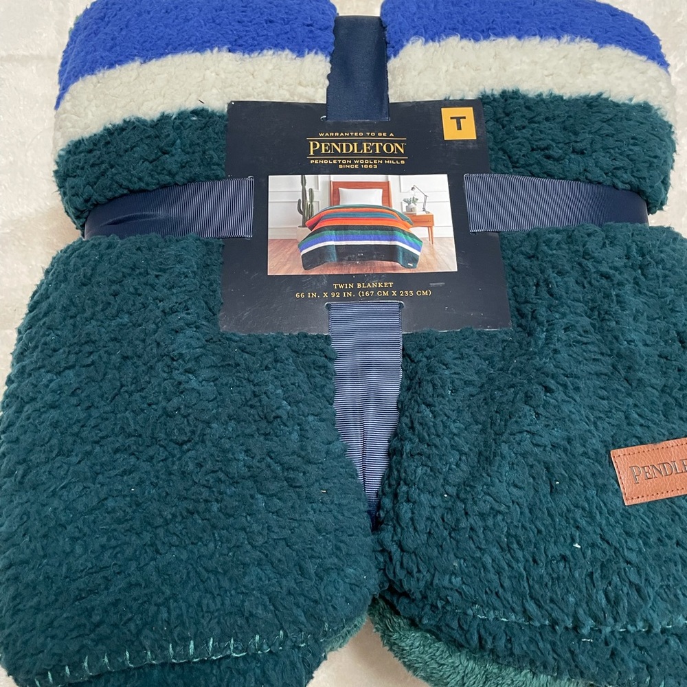 NWT TWIN Pendleton Blanket
